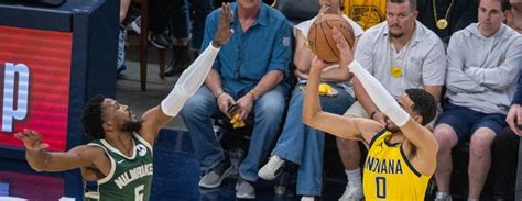 Indiana Pacers at Milwaukee Bucks Game 5 odds, picks and predictions.